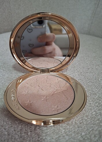 Carlotte tilbury aydınlatıcı