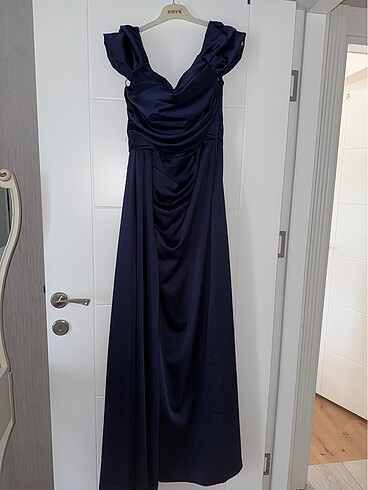 lacivert dusuk omuz abiye - Görsel 3