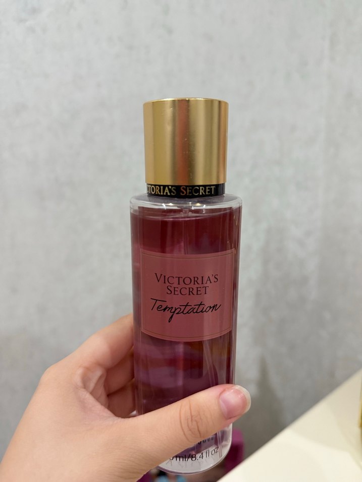 Victoria's Secret Temptation body mist - Görsel 2
