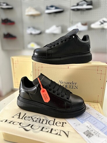 40 Beden siyah Renk alecxander MaQueen