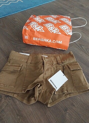 s Beden kahverengi Renk Bershka Kargo Mini sort