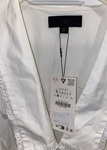 V yaka beyaz midi elbise, kısa kollu, salaş kesim - Görsel 2