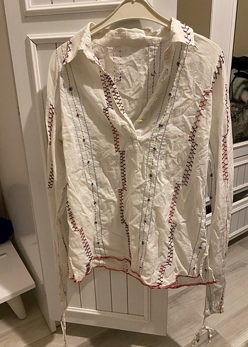 Nakışlı Beyaz Keten Kadın Gömlek - Görsel 3