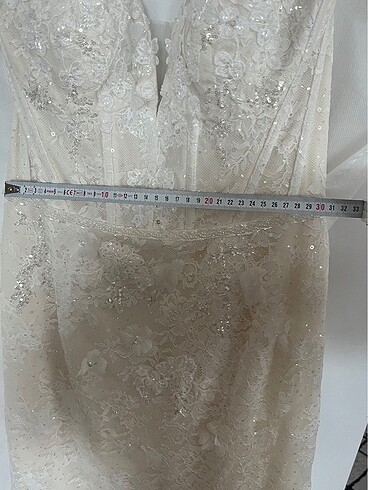 Oleg cassini gelinlik - Görsel 6