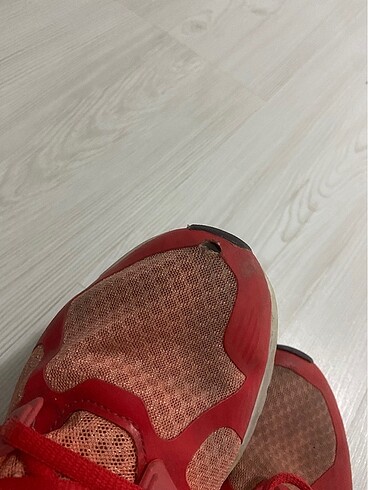 36,5 Beden Adidas spor ayakkabı