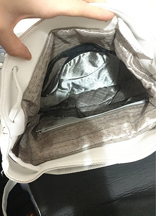 Beyaz sırt çantası 