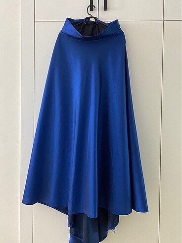 Saten önü kısa arkası uzun etek - Görsel 5