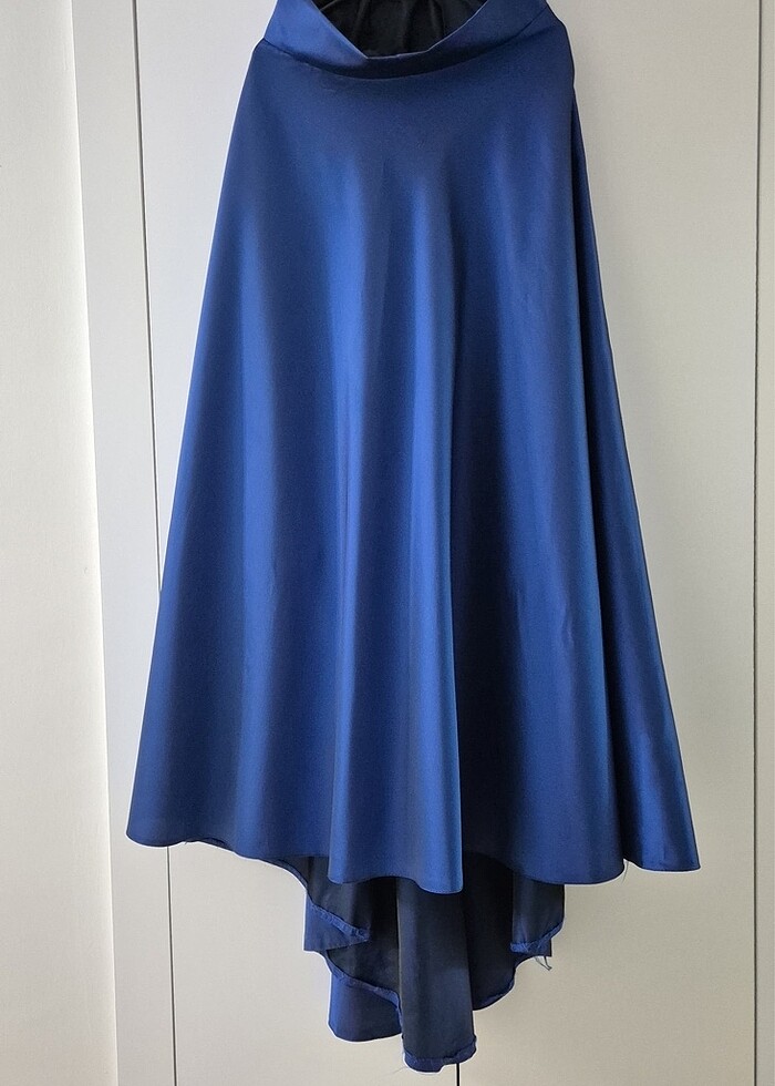 Saten önü kısa arkası uzun etek - Görsel 3