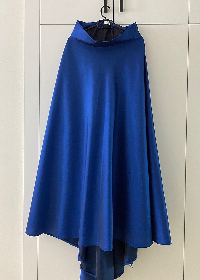 Saten önü kısa arkası uzun etek - Görsel 5