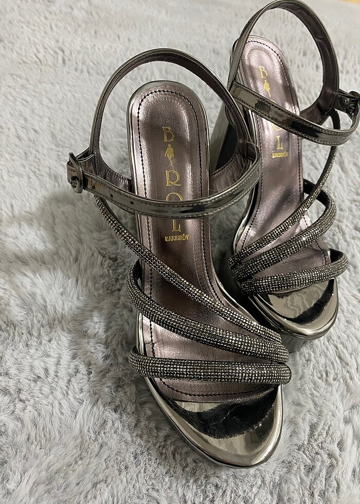 TOPUKLU ŞIK AYAKKABI - Görsel 3