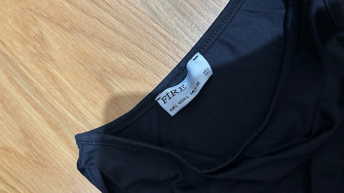 Drapeli Yırtmaçlı Siyah Uzun Elbise - Görsel 5