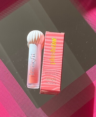 BENEFİT PLUSH TİNT RUJ ALLIK BARKOTLU SIFIR ÜRÜN