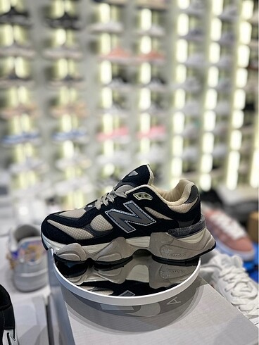 36 Beden New Balance 9060