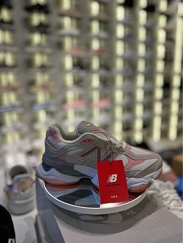 New Balance 9060 Pembe Gri