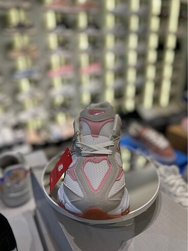 New Balance New Balance 9060 Pembe Gri