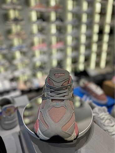 New Balance New Balance 9060 Pembe