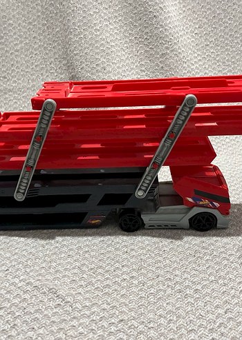 Hot Wheels Mega Taşıyıcı Renkli Oyuncak Kamyon - Görsel 2