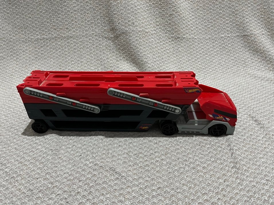 Hot Wheels Mega Taşıyıcı Renkli Oyuncak Kamyon - Görsel 3