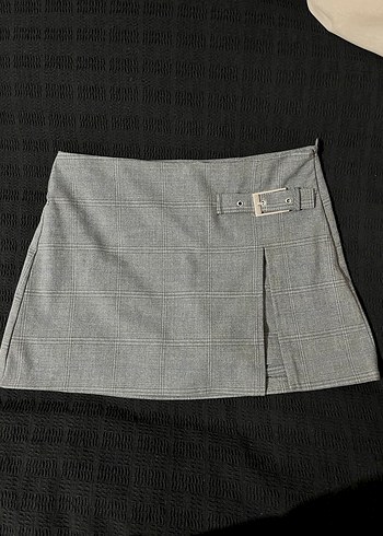 PULL AND BEAR Gri Şortlu Etek - Görsel 2