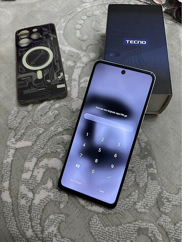  Beden Tecno Spark 8+8 Ram 256 Hafıza tertemiz