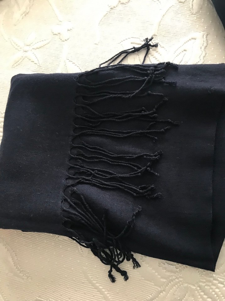 Kadın üç tane pashmina şal - Görsel 4