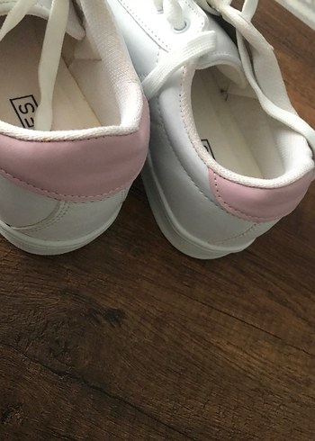 Beyaz Bağcıklı Kadın Sneakers - Görsel 3