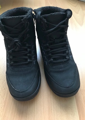 Siyah Kürklü Erkek Bot - Görsel 10