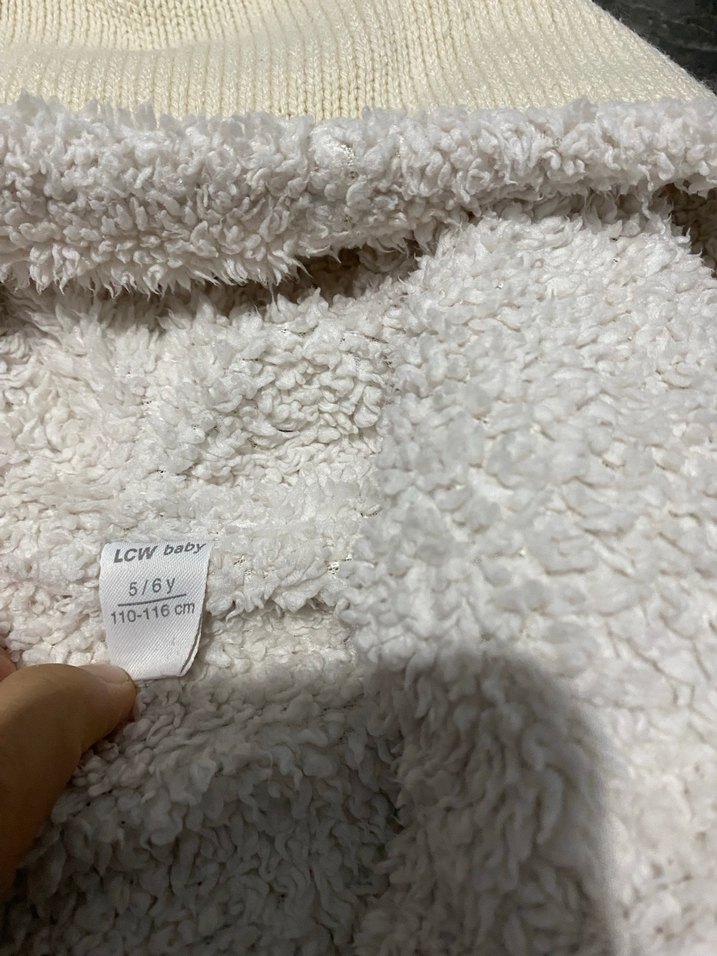 Lcw Kız Çocuk Kapüşonlu peluşlu Örgü Hırka - Görsel 2