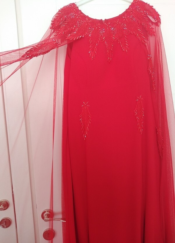 Kırmızı abiye - Görsel 5