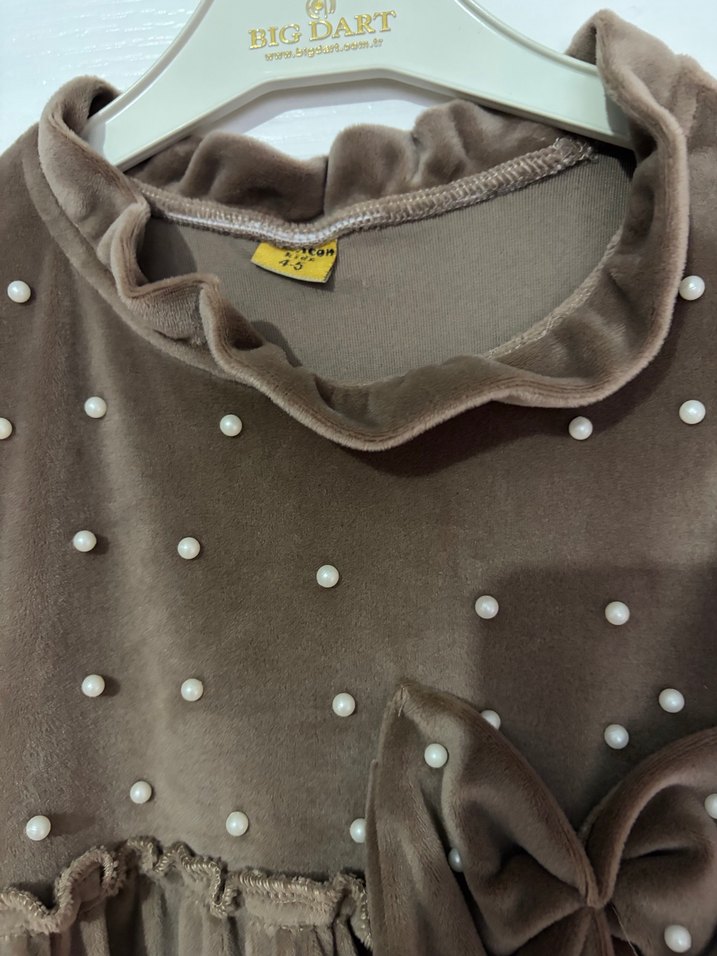 Kız Çocuk Kahverengi Fırfırlı Elbise - Görsel 2