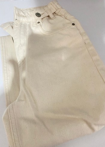 Beyaz Pamuklu Salaş Midi Kadın Jean - Görsel 4