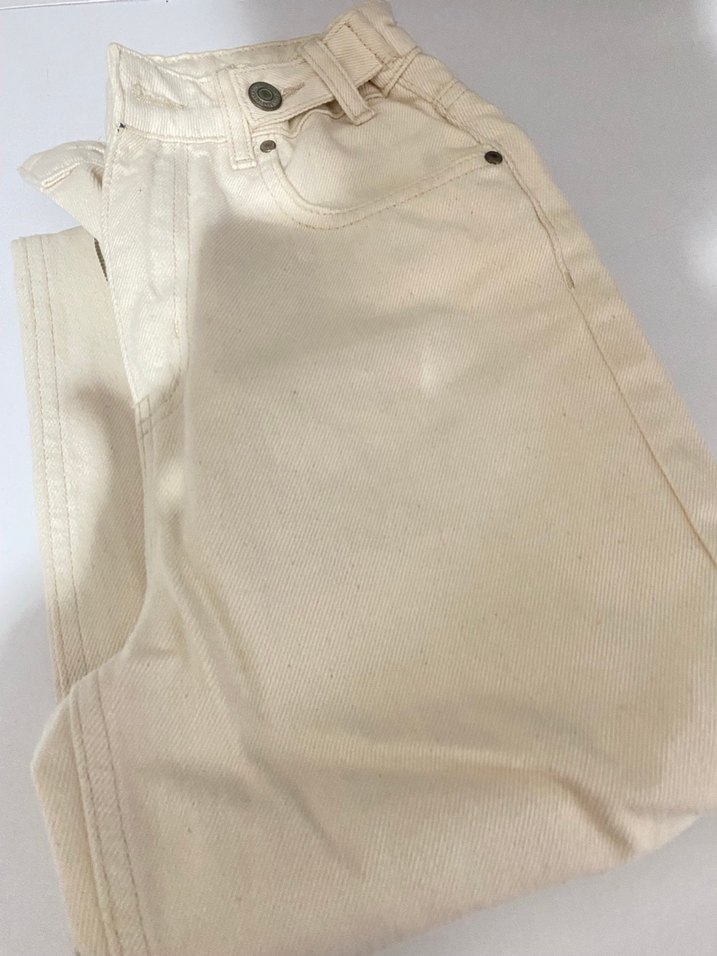 Beyaz Pamuklu Salaş Midi Kadın Jean - Görsel 4