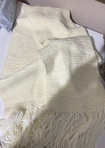 Beyaz Örgü Kadın atkı - Görsel 2