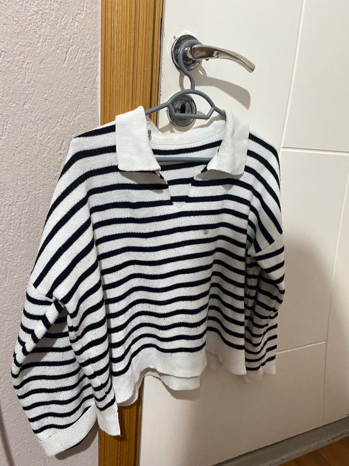 Çizgili Beyaz Gri Uzun Kollu Örgü Kazak - Görsel 4