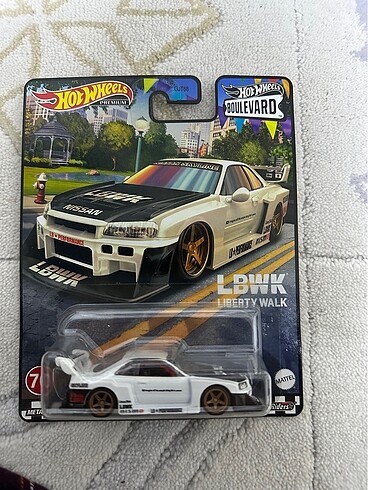Hot wheels r34