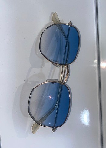 Cartier Şeffaf Çerçeveli Mavi Kadın Güneş Gözlüğü