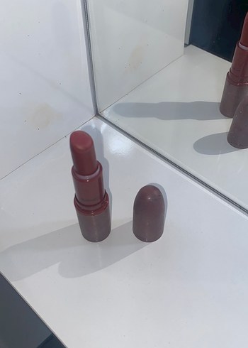 Beden Bordo Renkli Ruj