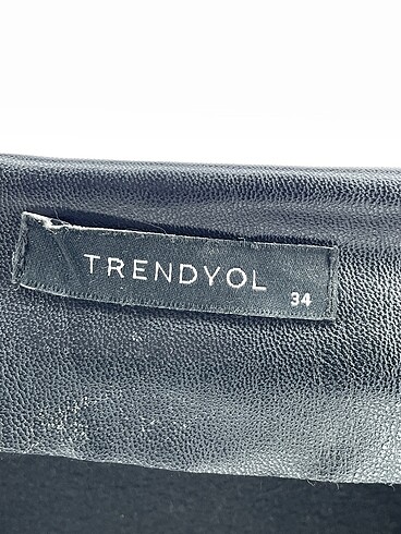 34 Beden siyah Renk Trendyol & Milla Mini Etek %70 İndirimli.