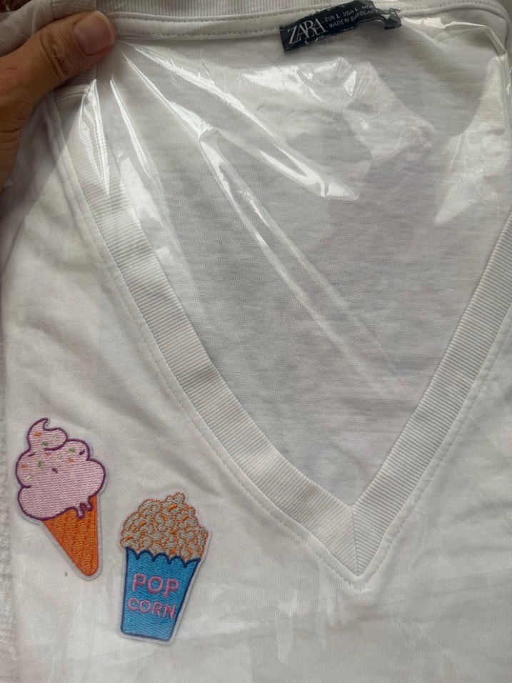 Nakışlı Beyaz tişört - Görsel 5