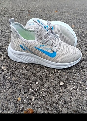 34 Beden gri Renk NİKE FİLELİ BUZ SAKS ÇOCUK SPOR