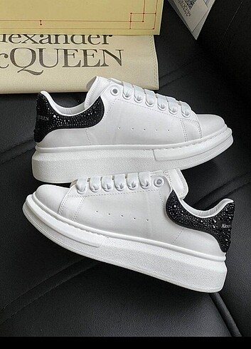 Alexander McQueen ALEXANDER MCQEEN SİYAH TAŞLI