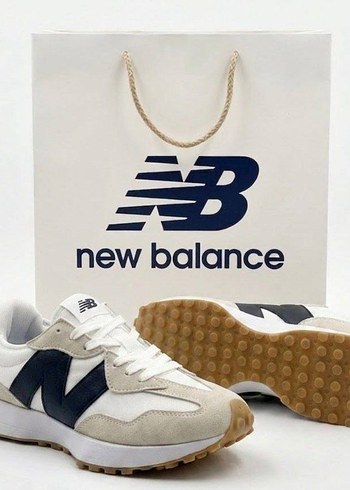 New Balance Sneaker