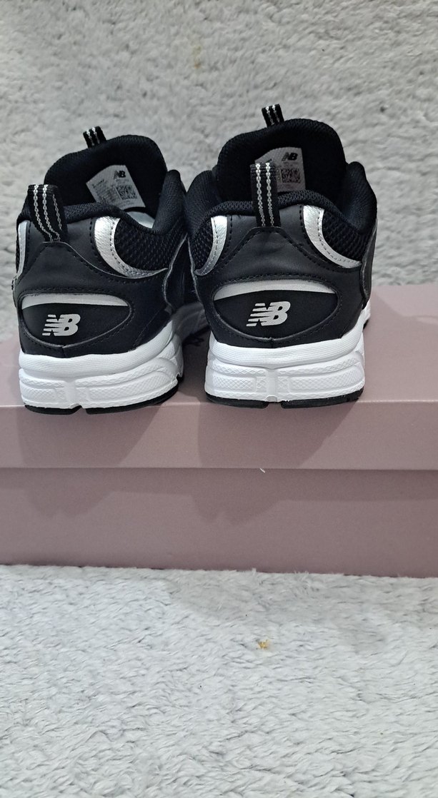 New Balance 408 Siyah Unisex Günlük Spor Yakkabı - Görsel 4