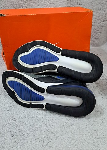 Nike Air Max 270 Erkek Gri Spor Ayakkabı - Görsel 6