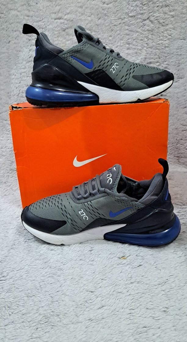 Nike Air Max 270 Erkek Gri Spor Ayakkabı - Görsel 2