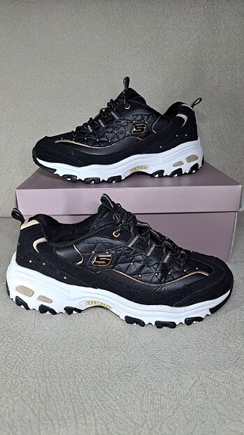 Skechers D'Lites - Glamour Feels Kadın Spor Ayakkabısı