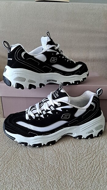Skechers D Lites Biggest Fan Siyah Beyaz Kadın Sneaker