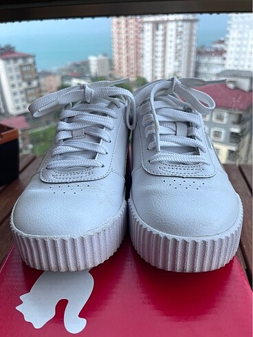 36 Beden Puma Carina kadın spor ayakkabı