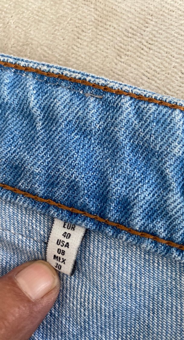 Düğmeli Mavi Mini Kot Şort - Görsel 5