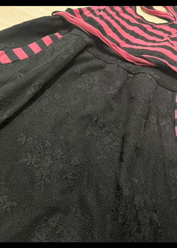 Pembe Siyah Çizgili Gotik Midi Elbise - Görsel 2